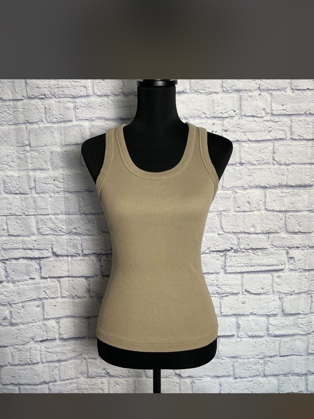 Universal Thread Beige Ribbed Fitted Tank Top Size Small